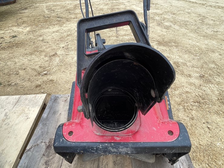#3056-•-toro-20"-snowblower-image-11