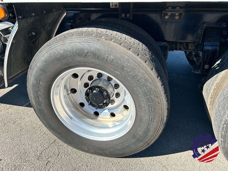 2020-peterbilt-567-image-20