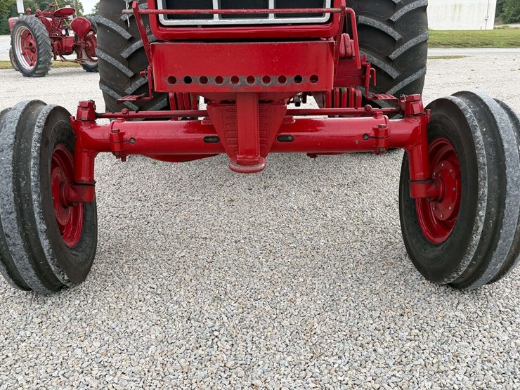 farmall-1066-turbo-row-crop-puller-image-14