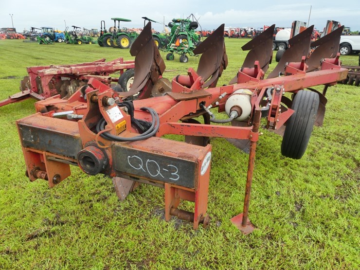 arts-way-turn-plow-image-2