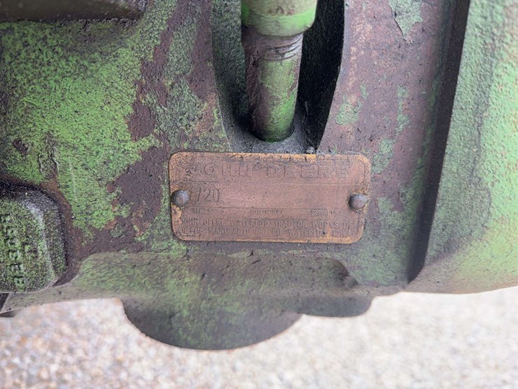 john-deere-720-image-51