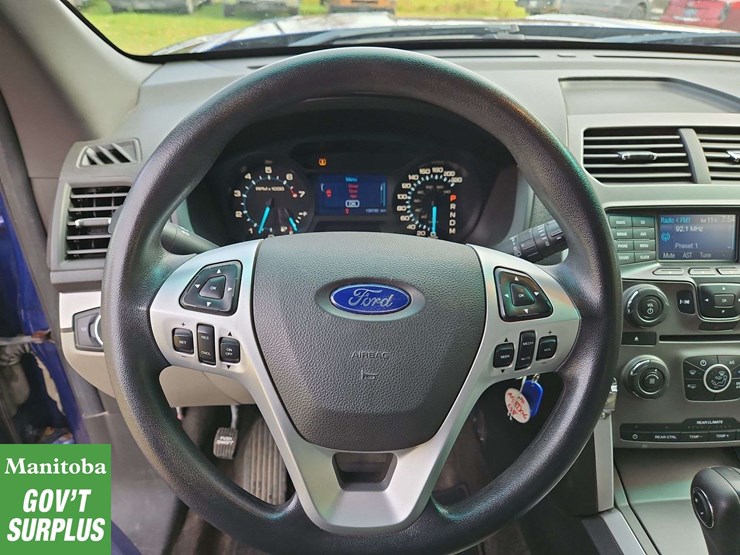 2013-ford-explorer-image-18
