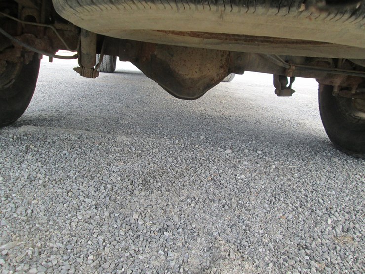 2006-chevrolet-2500hd-image-9