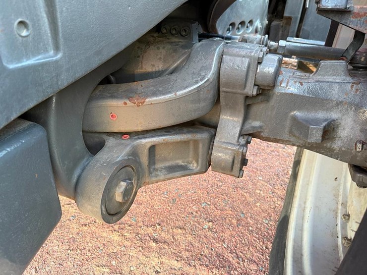 massey-ferguson-8670-image-36