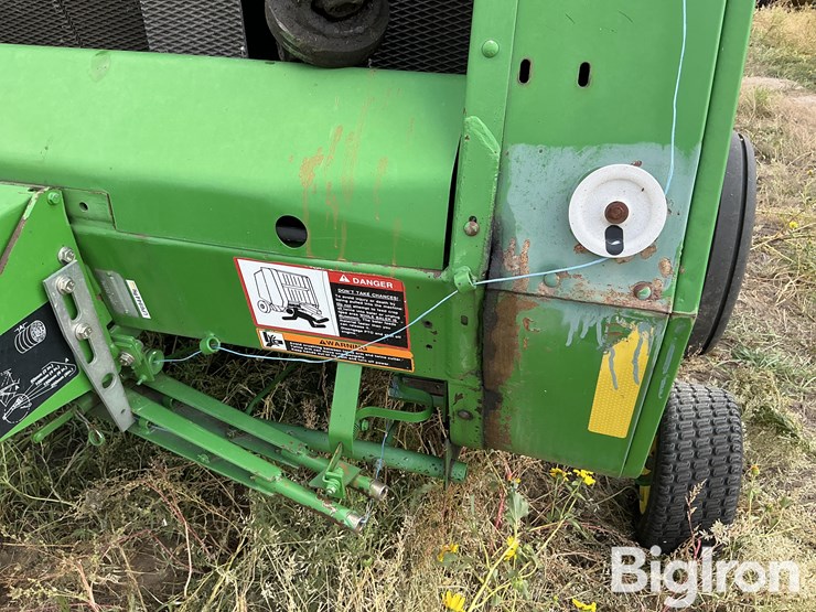 2001-john-deere-567-image-12
