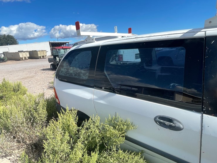 #2774-•-2001-ford-aerostar-van-(has-nm-title)(offsite-at-nmsu)-image-18