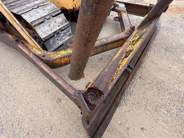 john-deere-450-image-10