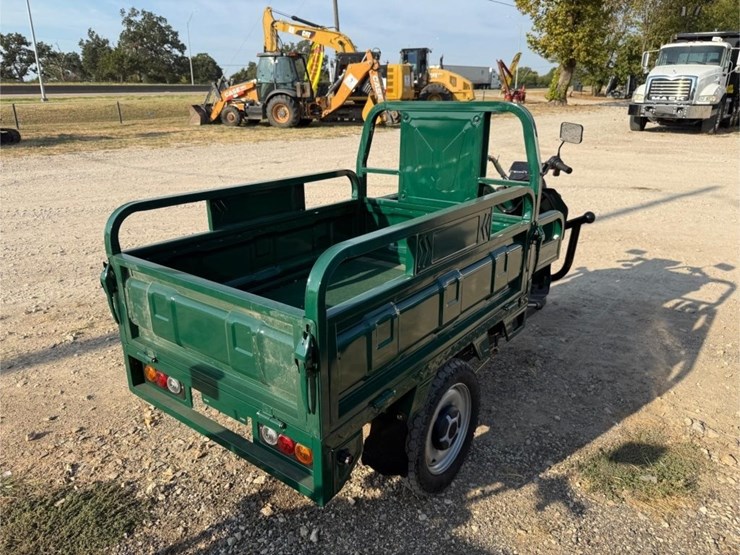 new-three-wheel-electric-dump-cart-image-2