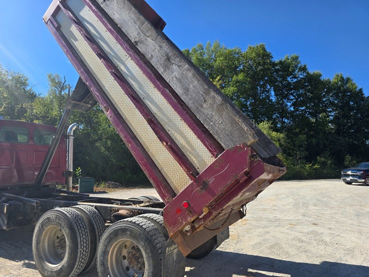 2001-sterling-l8500-image-22