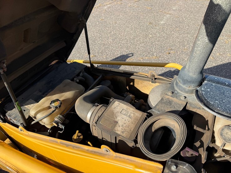 caterpillar-420e-image-34