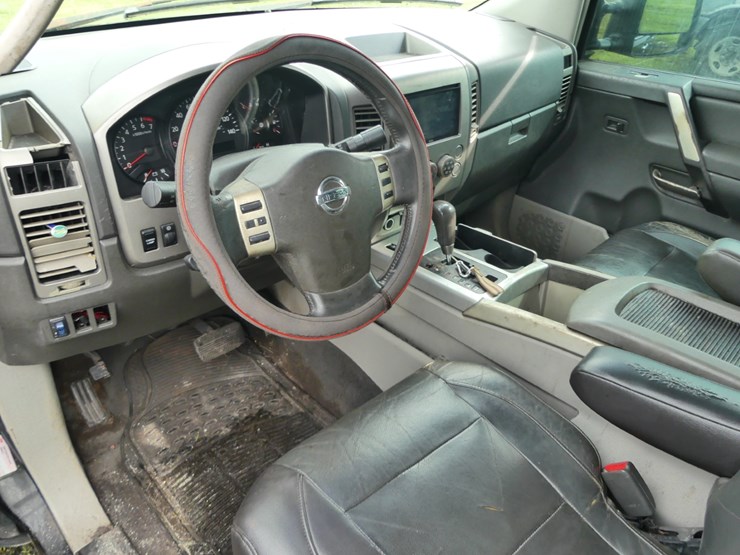 2004-nissan-titan-image-12