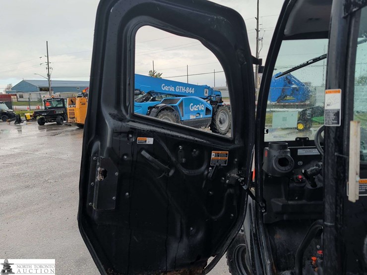 2019-kubota-rtv1100-image-16