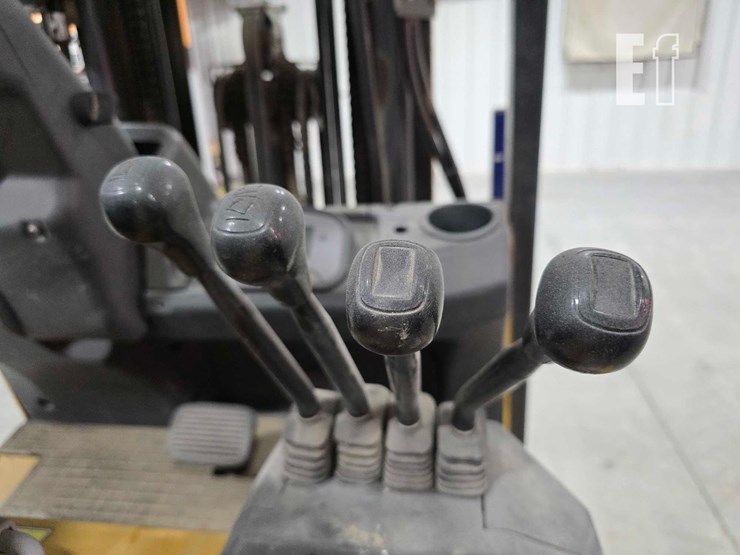 caterpillar-ec25en2-image-19