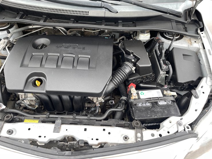 #2765-•-2011-toyota-corolla-(title-in-delay)-image-32
