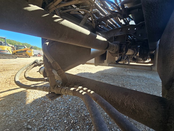 2007-mack-cl713-image-93