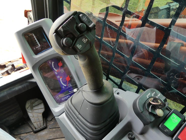 2023-kubota-svl97-2-image-15