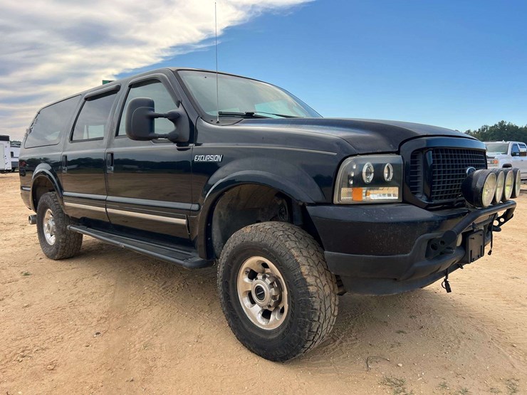 2004-ford-excursion-limited-image-4