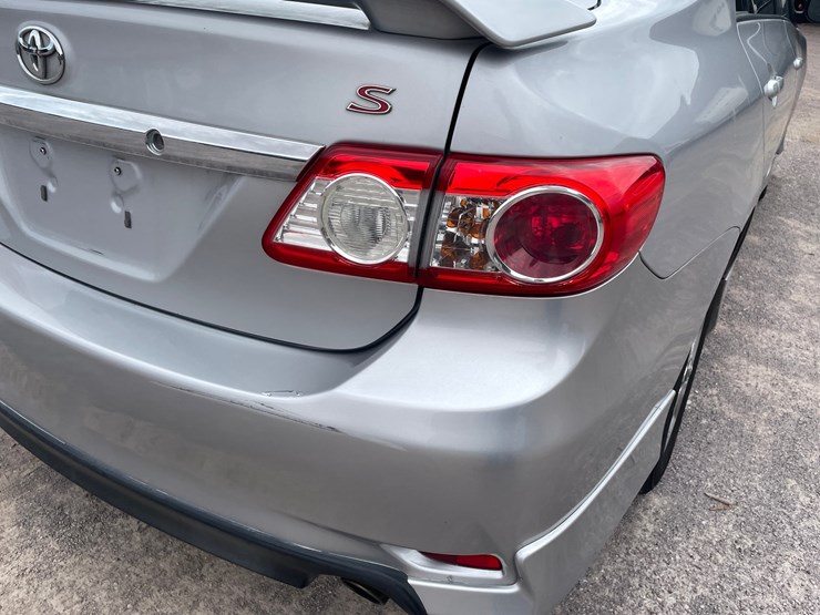 #2765-•-2011-toyota-corolla-(title-in-delay)-image-21