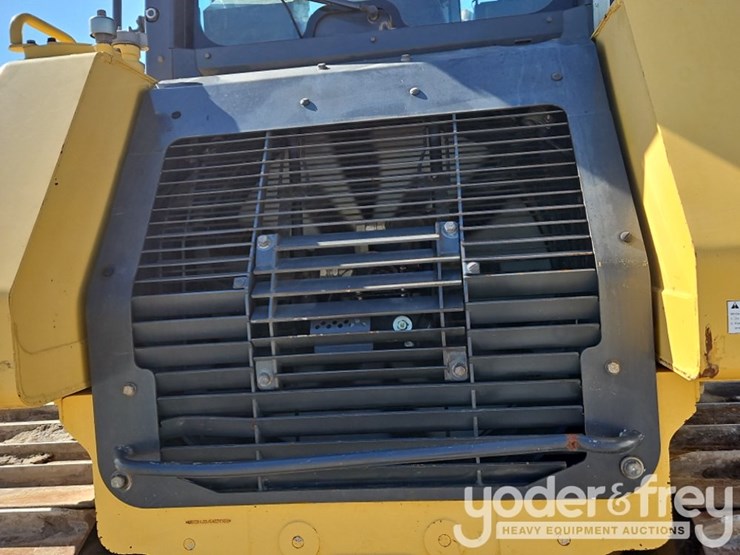 2015-komatsu-d61pxi-23-image-21