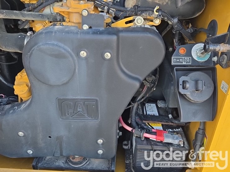 2019-caterpillar-299d2-image-43