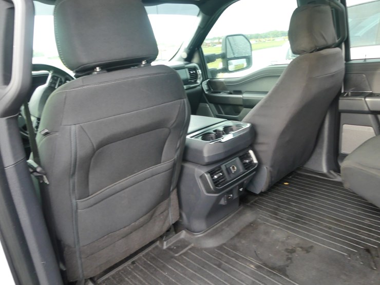 2021-ford-f150-xlt-image-9