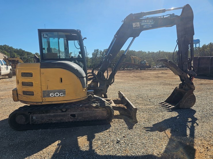 deere-60g-image-13