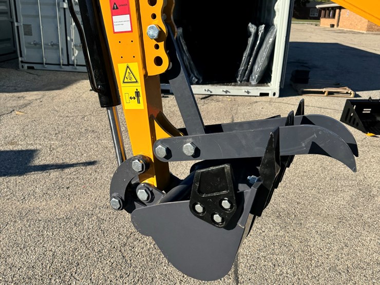 2026-unused-mx20r-mini-excavator-image-3