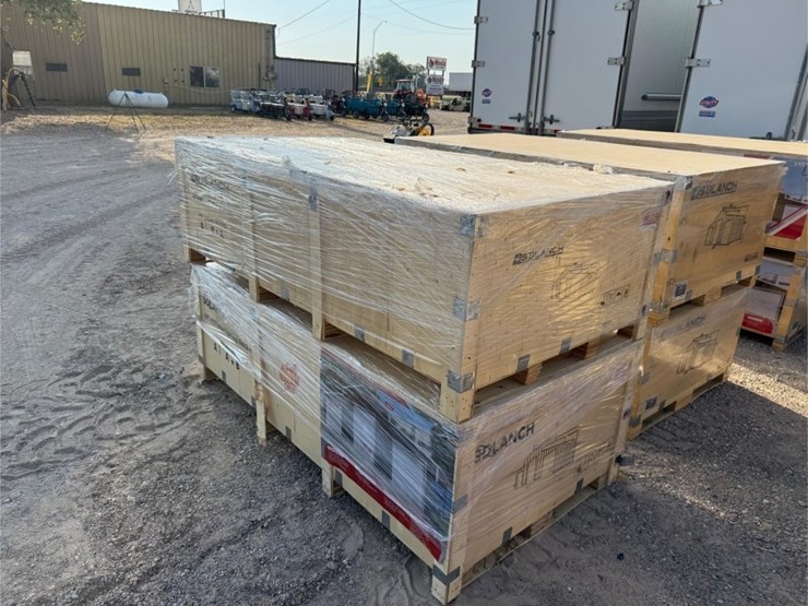 new-in-crate-sdlanch-42ft-x-30ft-triple-garage-image-1