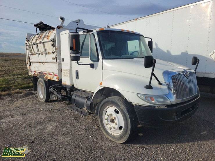 2007-international-durastar-4200-image-2