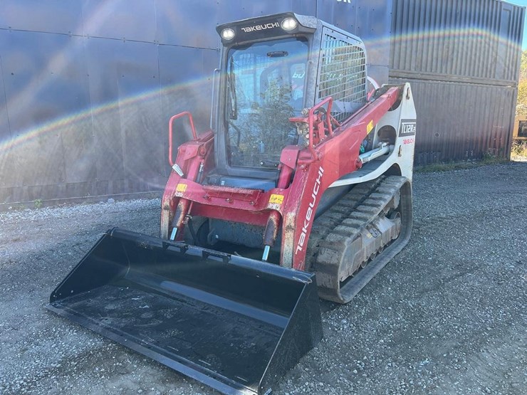 2022-takeuchi-tl12r2-image-2