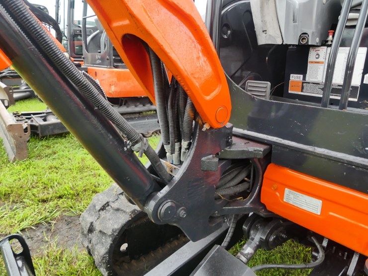 kubota-u27-4-image-12