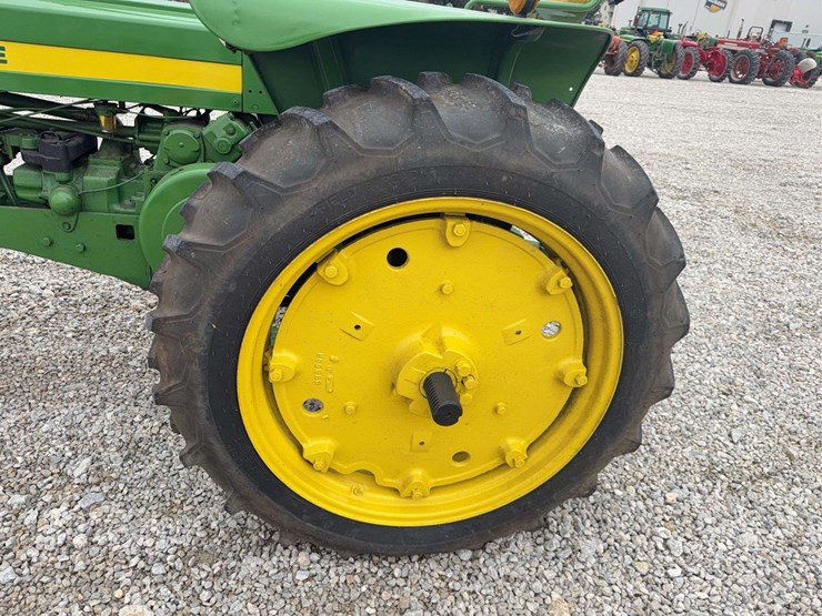 1957-john-deere-520-image-15