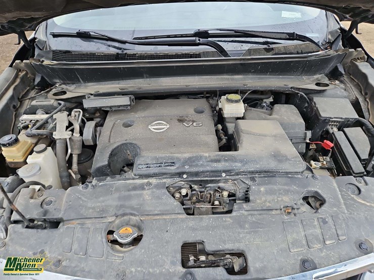 2015-nissan-pathfinder-image-28