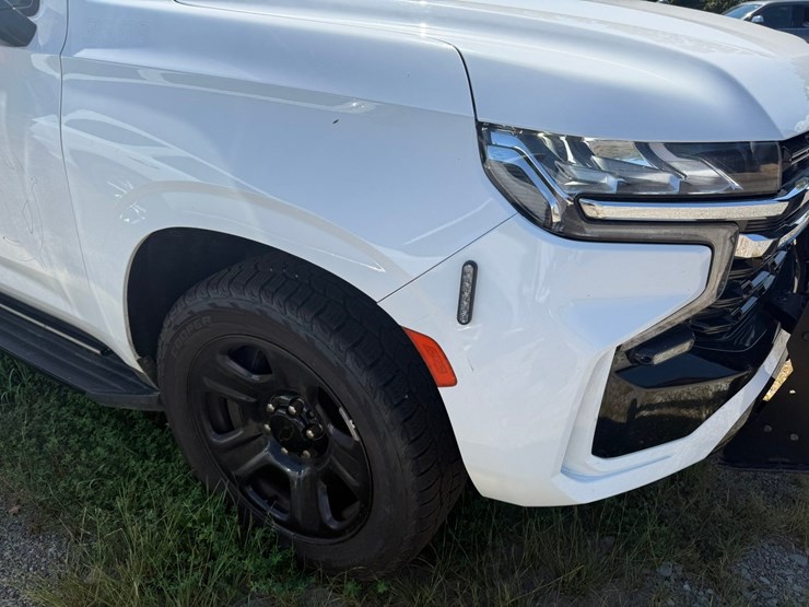 2021-chevrolet-tahoe-image-22