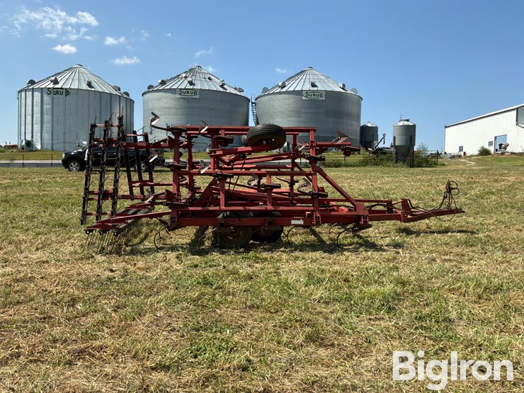 case-ih-4800-image-4