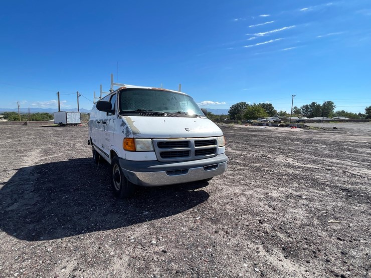 #2753-•-2000-dodge-ram-(title-in-delay)-image-2