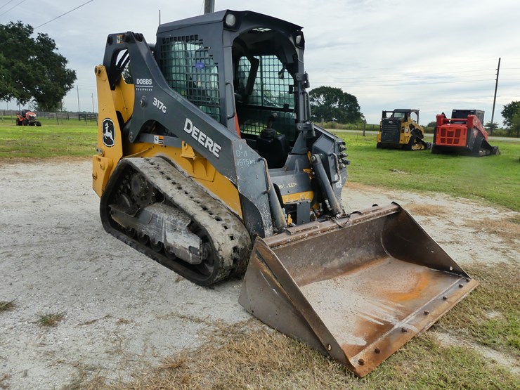 deere-317g-image-2