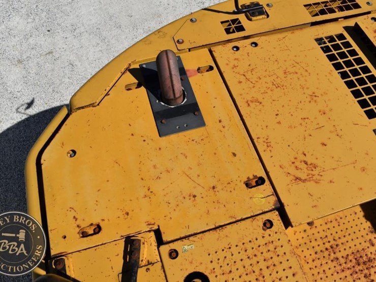 2007-caterpillar-328d-lcr-image-54