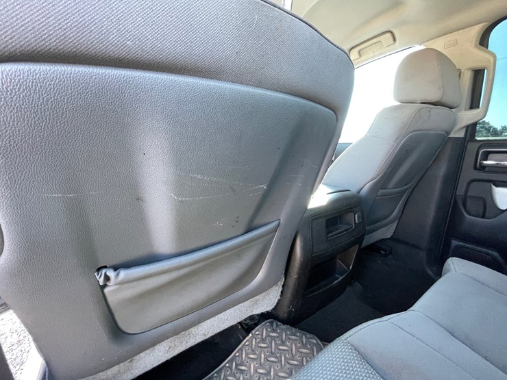 #2754-•-2015-chevrolet-silverado-(title-in-delay)-image-22
