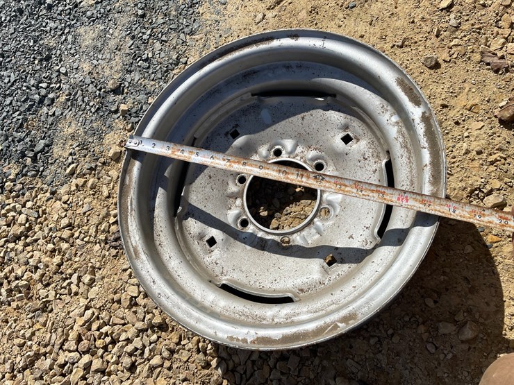 #3025-•-misc.-implement-rims-and-truck-spacer-rings-image-29