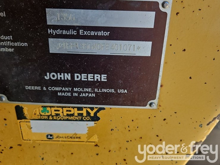 2015-deere-135g-image-37