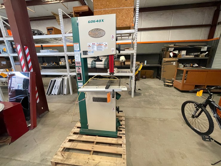 #4645-•-grizzly-g0640x-bandsaw-image-11