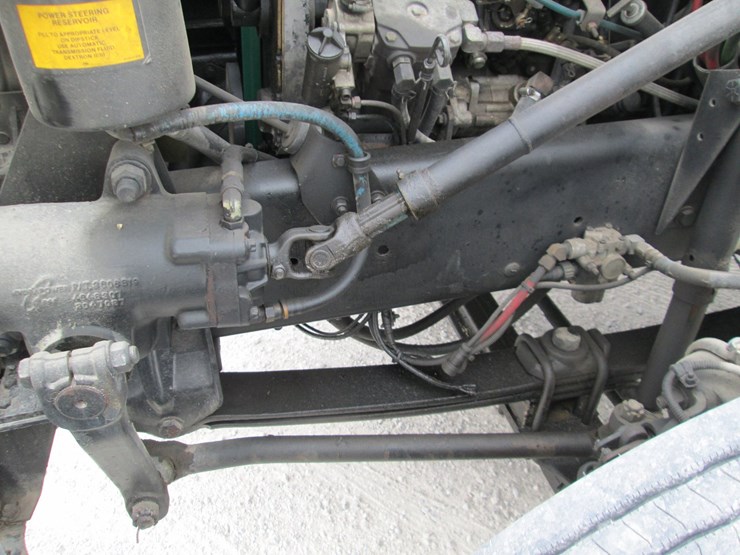 1998-freightliner-fl80-image-22