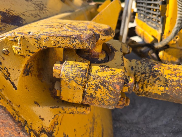 caterpillar-d7h-lgp-image-21