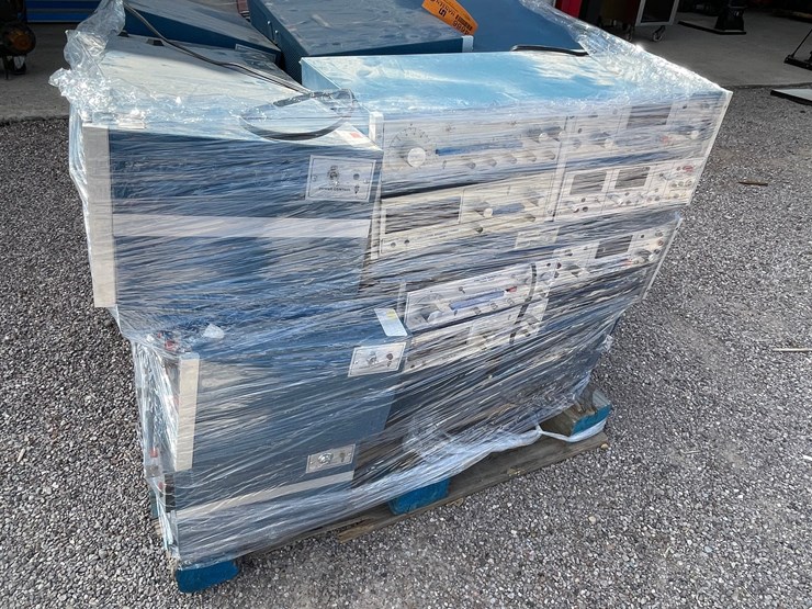 #4666-•-pallet-of-electronic-equipment-image-4