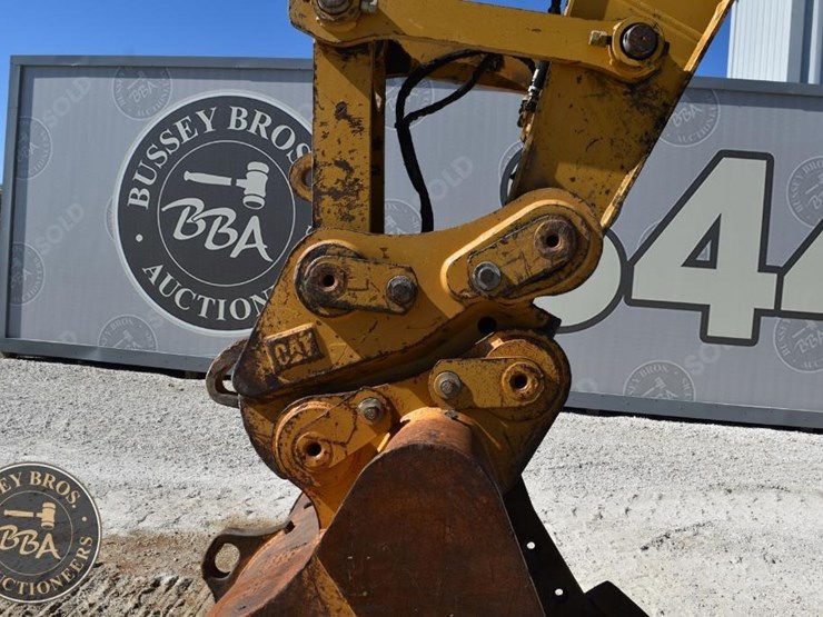 2018-caterpillar-326fl-image-26