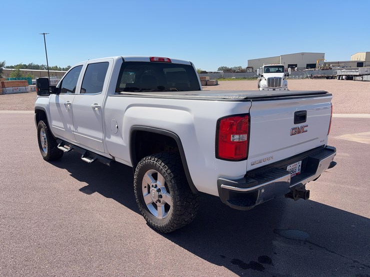 2019-gmc-sierra-2500-image-6