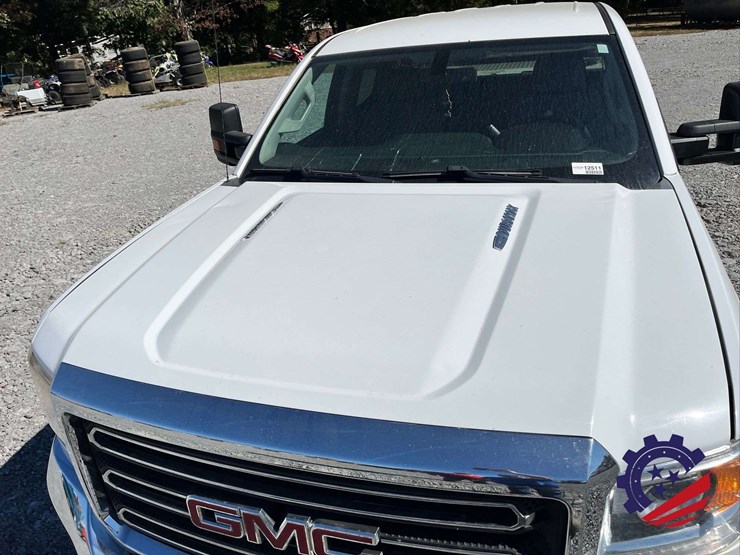 2016-gmc-sierra-2500hd-image-17