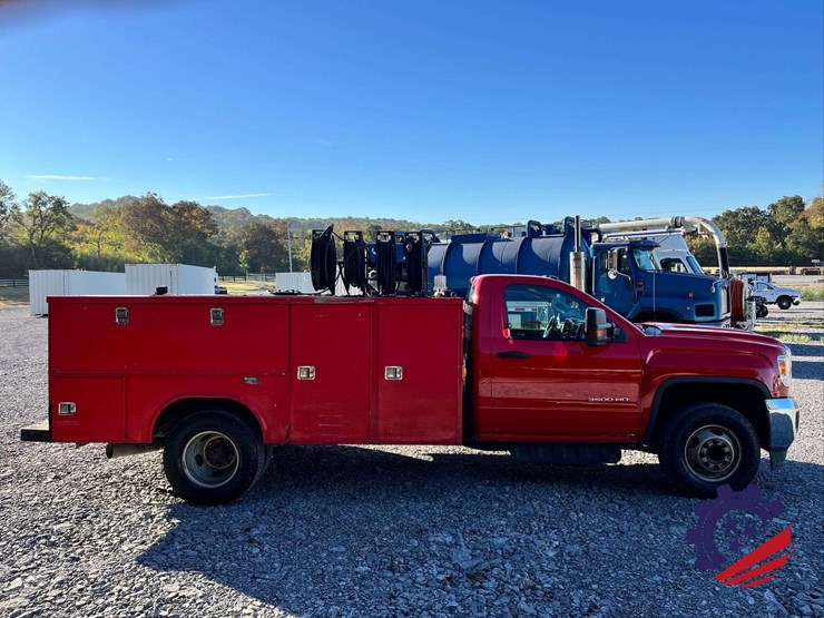 2019-gmc-sierra-3500-image-60