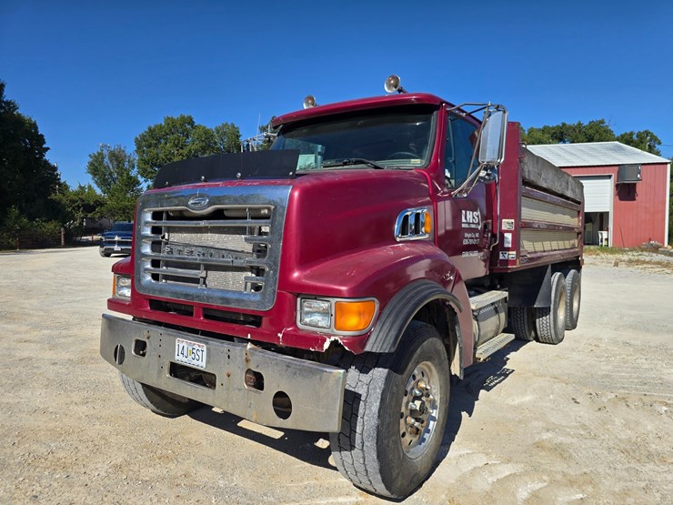 2001-sterling-l8500-image-4